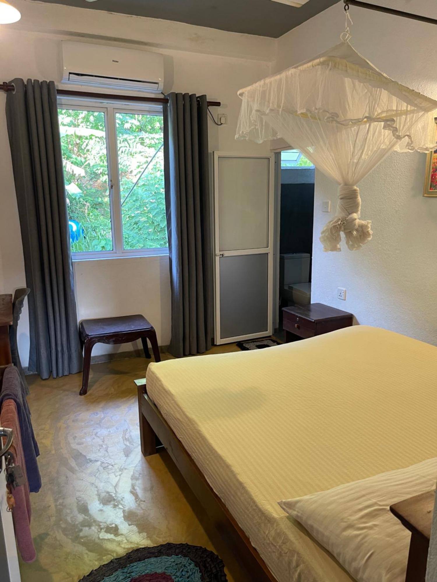Holiday Inn Unawatuna Eksteriør bilde