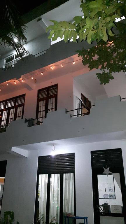 Holiday Inn Unawatuna Eksteriør bilde