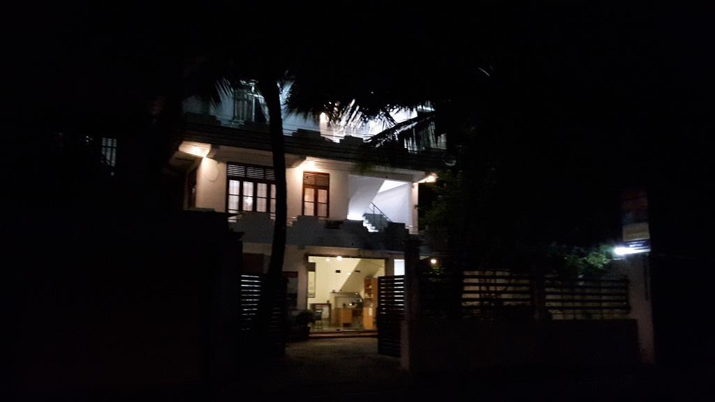 Holiday Inn Unawatuna Eksteriør bilde